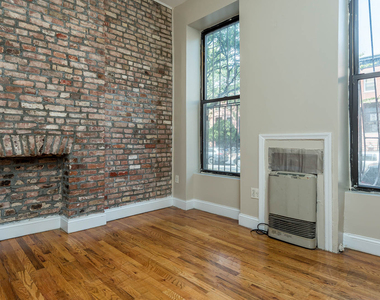 346 Gates Ave - Photo Thumbnail 12