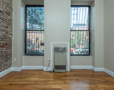 346 Gates Ave - Photo Thumbnail 16