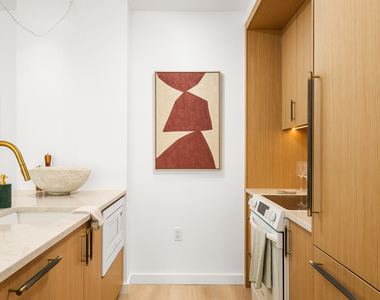 525 Pacific St - Photo Thumbnail 15