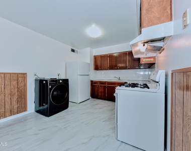 4909 Winthrop Drive - Photo Thumbnail 11