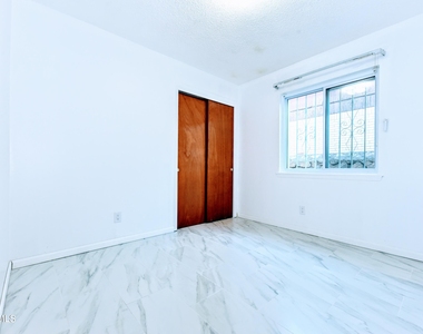 4909 Winthrop Drive - Photo Thumbnail 31
