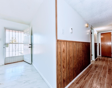 4909 Winthrop Drive - Photo Thumbnail 22
