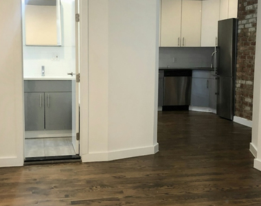 410 Eastern Parkway - Photo Thumbnail 11