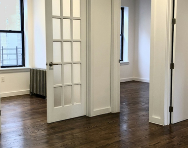 410 Eastern Parkway - Photo Thumbnail 1