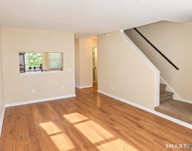172 Stonybrook Road - Photo Thumbnail 4