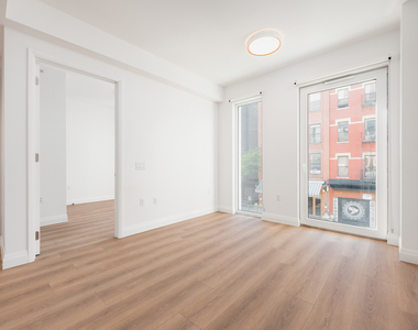 229 Wythe Ave - Photo Thumbnail 1