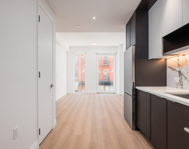 229 Wythe Ave - Photo Thumbnail 4