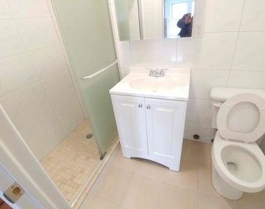 83 Allen Street - Photo Thumbnail 3