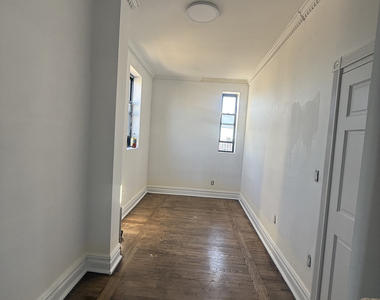 166 2nd Avenue - Photo Thumbnail 1