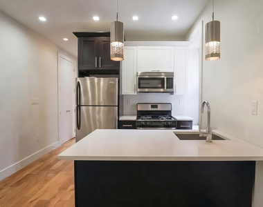11 Maple St - Photo Thumbnail 9