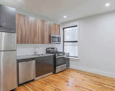 11 Maple St - Photo Thumbnail 1