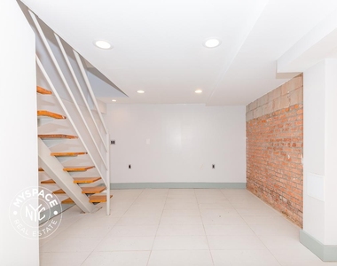 41 Havemeyer Street - Photo Thumbnail 6