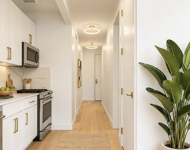 915 St Johns Place - Photo Thumbnail 5
