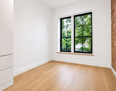 25-11 34th Street - Photo Thumbnail 4