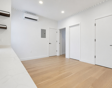 25-11 34th Street - Photo Thumbnail 5