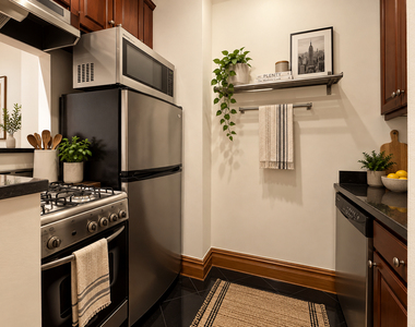 150 West 58th Street - Photo Thumbnail 2