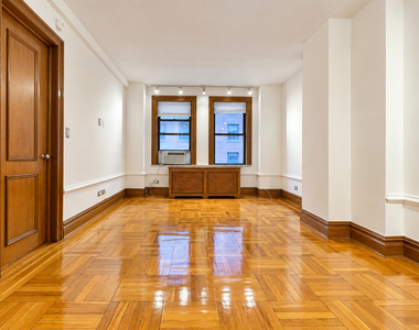 150 West 58th Street - Photo Thumbnail 6