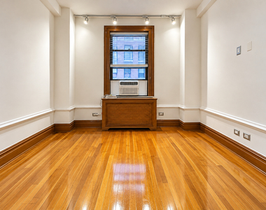150 West 58th Street - Photo Thumbnail 4