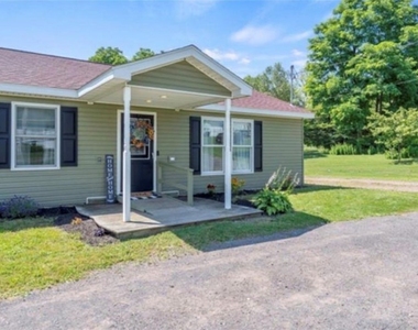 31 Franklin Avenue - Photo Thumbnail 1