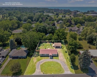 31 Franklin Avenue - Photo Thumbnail 17