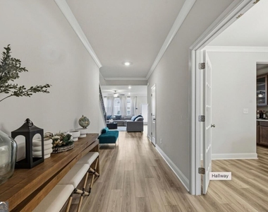 3168 Shirecrest Lane - Photo Thumbnail 14