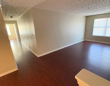 4302 Waldrop Place - Photo Thumbnail 9