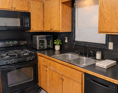 5488 Windwood Road - Photo Thumbnail 10