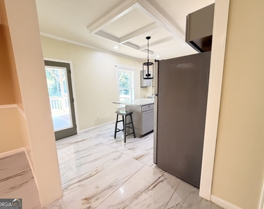 107 Paxton Lane - Photo Thumbnail 8
