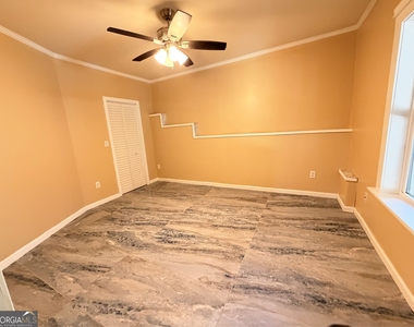 107 Paxton Lane - Photo Thumbnail 5