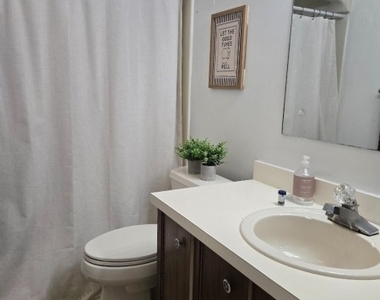 200 Newark Pompton Tpke - Photo Thumbnail 8