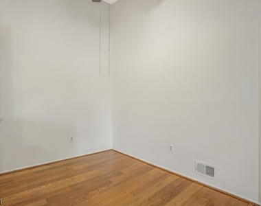 57 Caitlin Ct - Photo Thumbnail 11