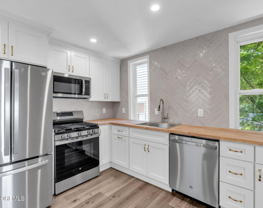 507 1st Avenue - Photo Thumbnail 2