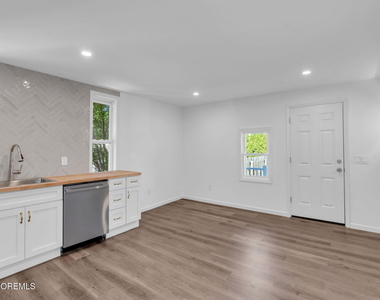507 1st Avenue - Photo Thumbnail 1