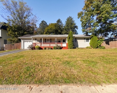 30 Cornell Street - Photo Thumbnail 13