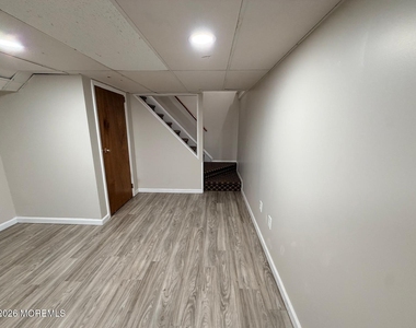 30 Cornell Street - Photo Thumbnail 12