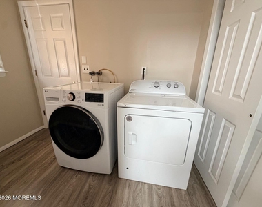 30 Cornell Street - Photo Thumbnail 22