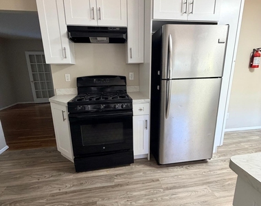 30 Cornell Street - Photo Thumbnail 18