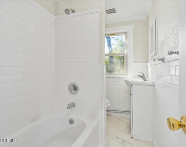 1204 Florence Avenue - Photo Thumbnail 21