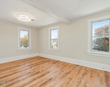 1204 Florence Avenue - Photo Thumbnail 22