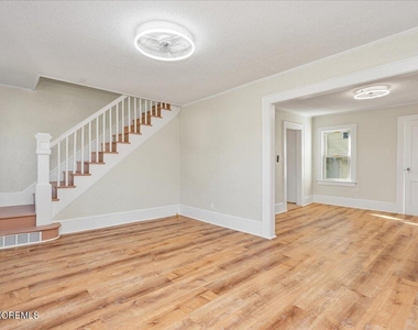 1204 Florence Avenue - Photo Thumbnail 6