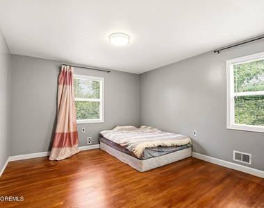 1 Zimm Lane - Photo Thumbnail 21