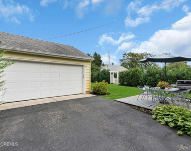 312 Salem Avenue - Photo Thumbnail 29