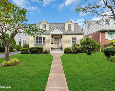 312 Salem Avenue - Photo Thumbnail 36