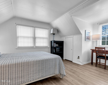 312 Salem Avenue - Photo Thumbnail 23