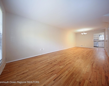 321 Spring Street - Photo Thumbnail 30