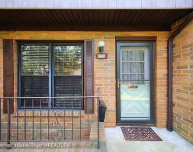 321 Spring Street - Photo Thumbnail 21