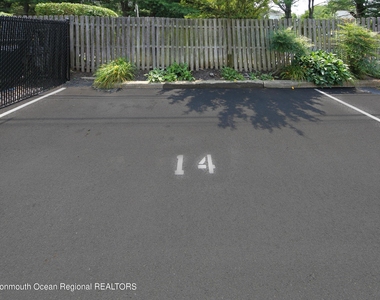 321 Spring Street - Photo Thumbnail 23