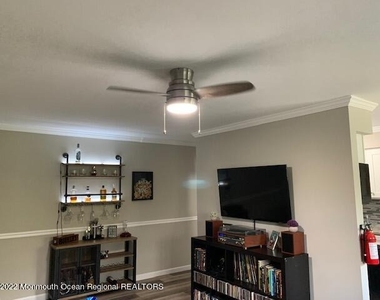 110 Stonehurst Boulevard - Photo Thumbnail 41