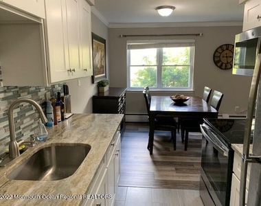 110 Stonehurst Boulevard - Photo Thumbnail 32
