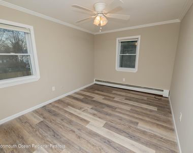 110 Stonehurst Boulevard - Photo Thumbnail 17